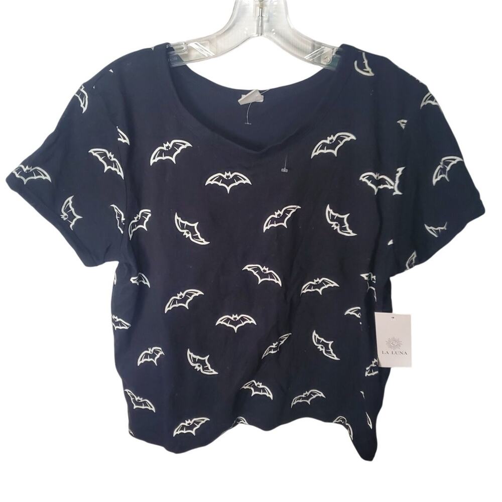 La Luna Crop Black Bat Tee, NWOT, Large